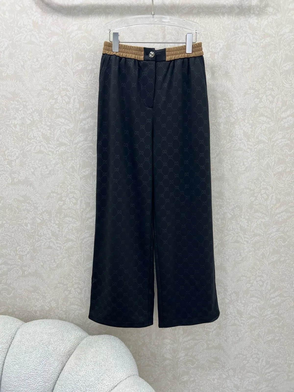 上品 カジュアル GG ロングパンツ グッチ パンツ コピー レディース ブラック 上品 カジュアル GG ロングパンツ グッチ パンツ コピー レディース ブラック