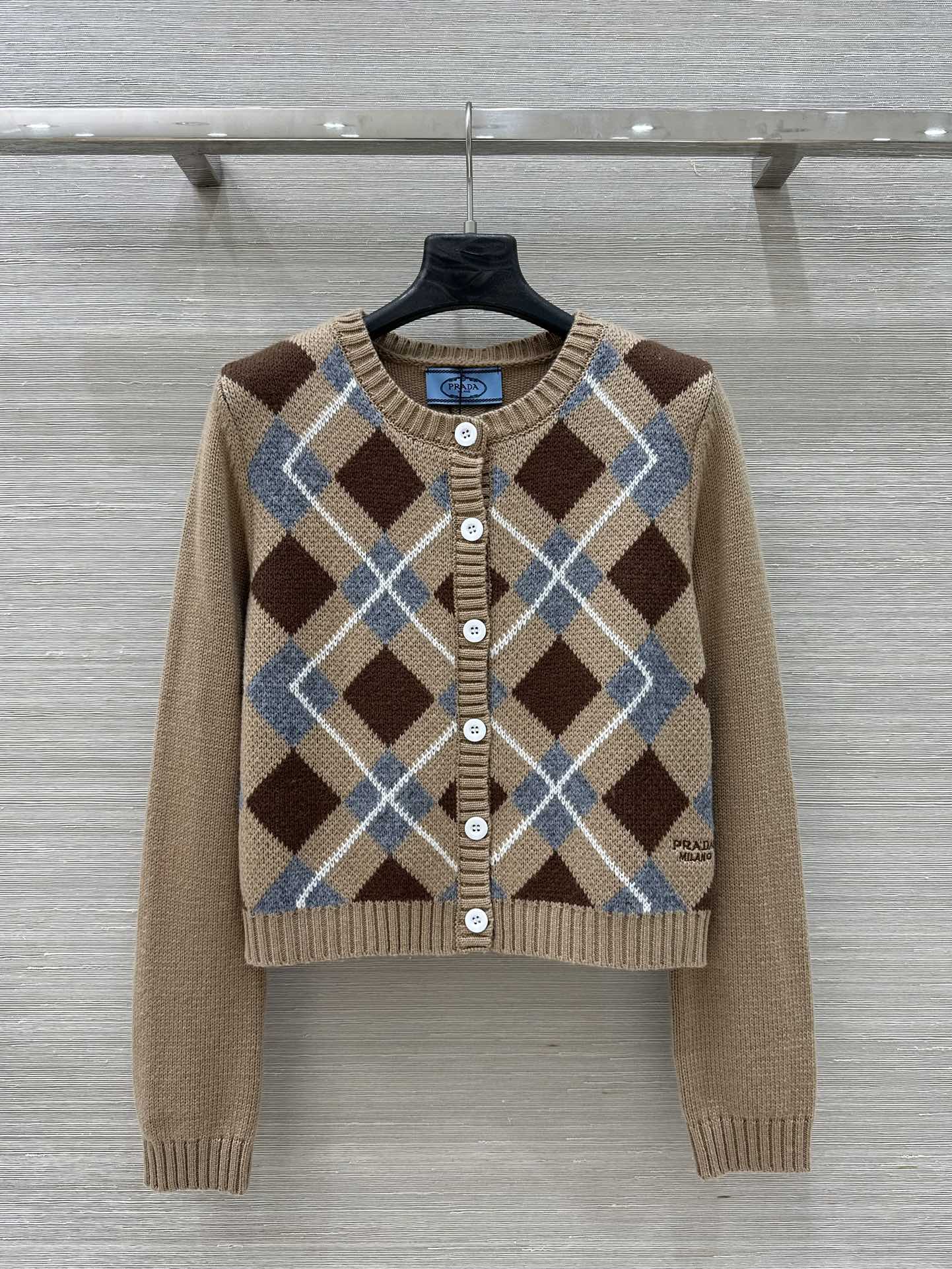 PRADA プラダ　アーガイルニット　52 Prada(プラダ)アーガイルウール セーター-2020AWコレクション