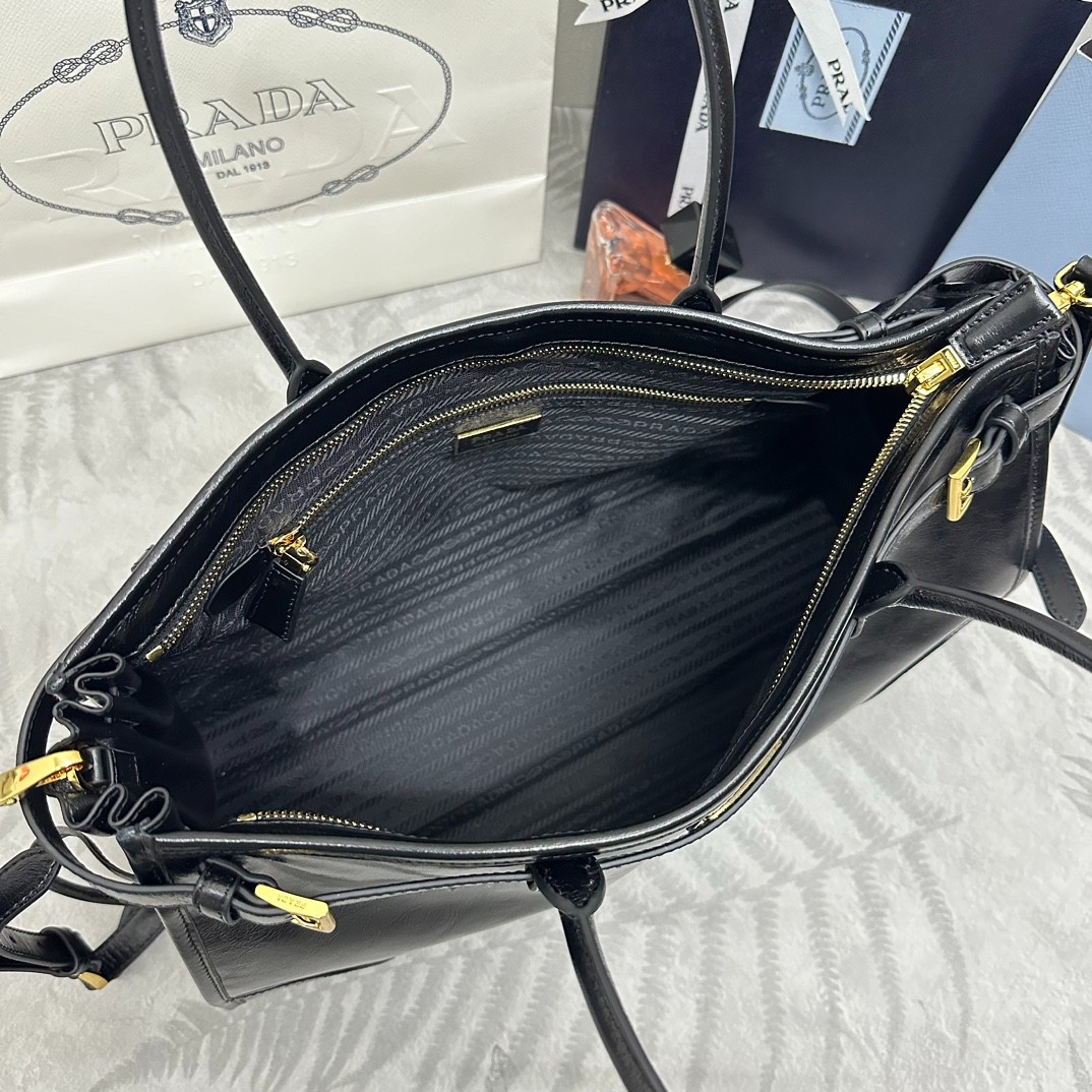 エレガント 1BA433 プラダ ボニー ラージ レザー ハンドバッグ