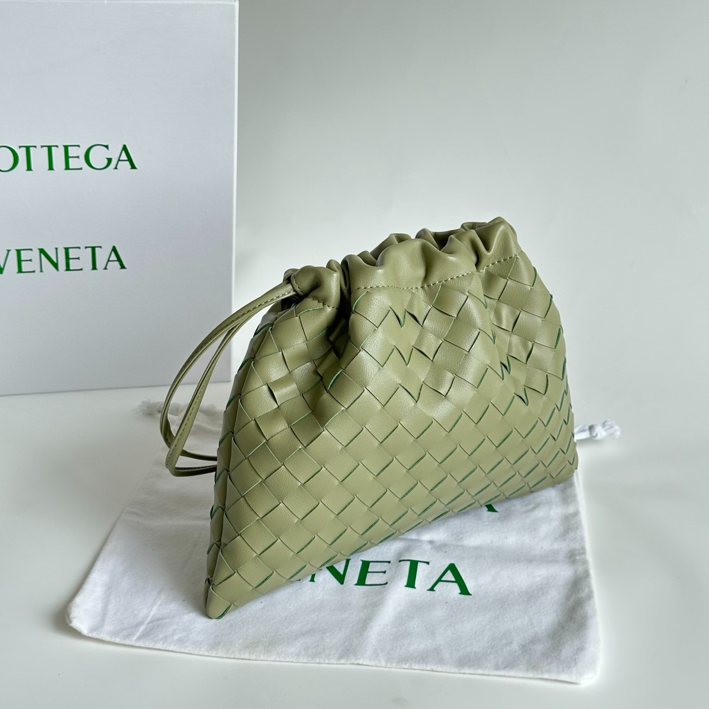 ボッテガ・ヴェネタ ダストバッグ コピー 人気 イントレチャート