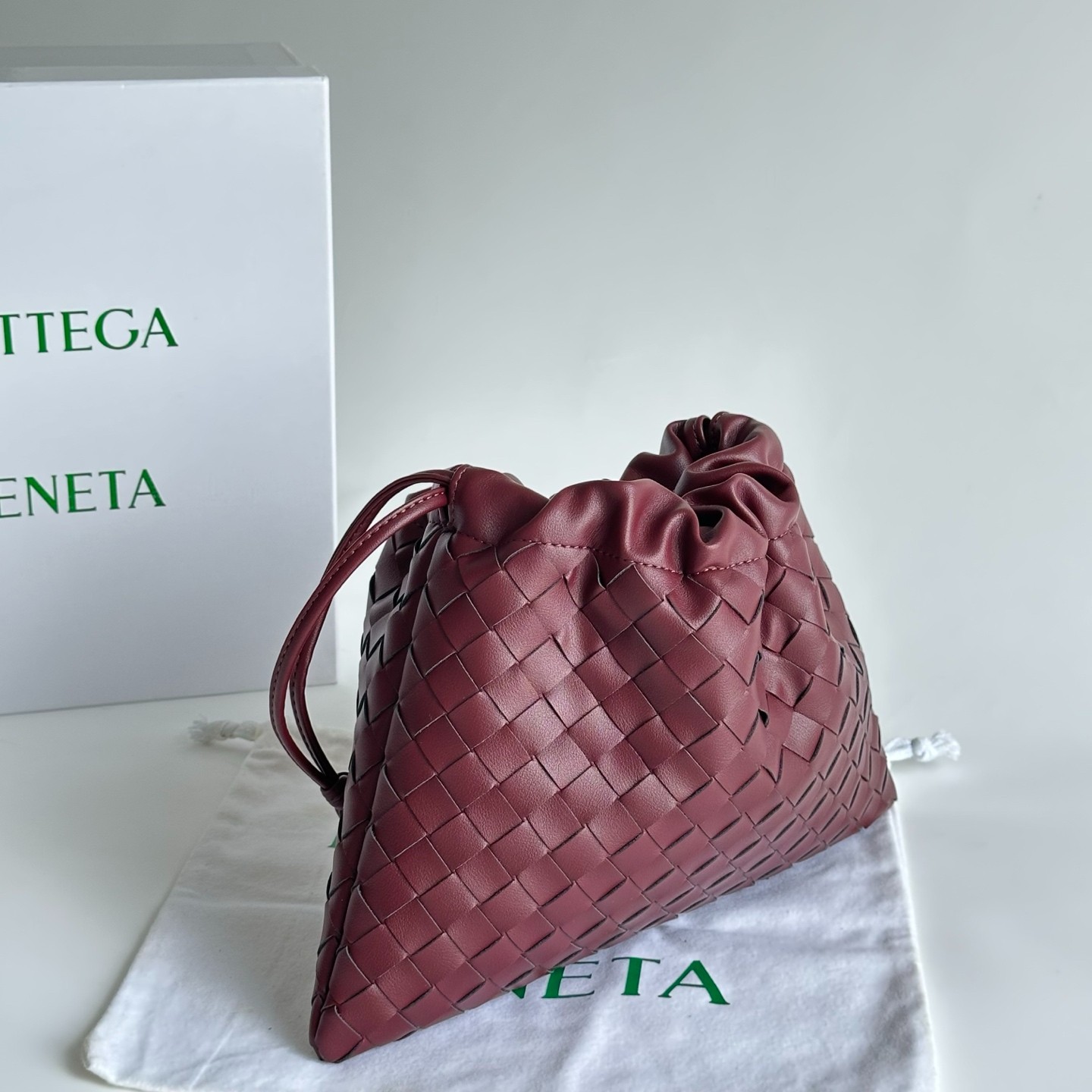 人気 エレガント ボッテガ・ヴェネタ ダストバッグ コピー 人気 エレガント ボッテガ・ヴェネタ ダストバッグ コピー