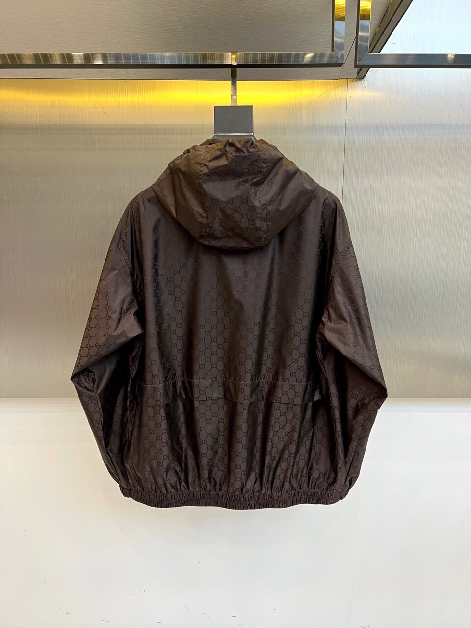 【新品未使用】GUCCI フード付き中綿ジャケット 715536 2023AW 25新作 グッチ 刺繍入りGGキャンバス パッド入りジャケット
