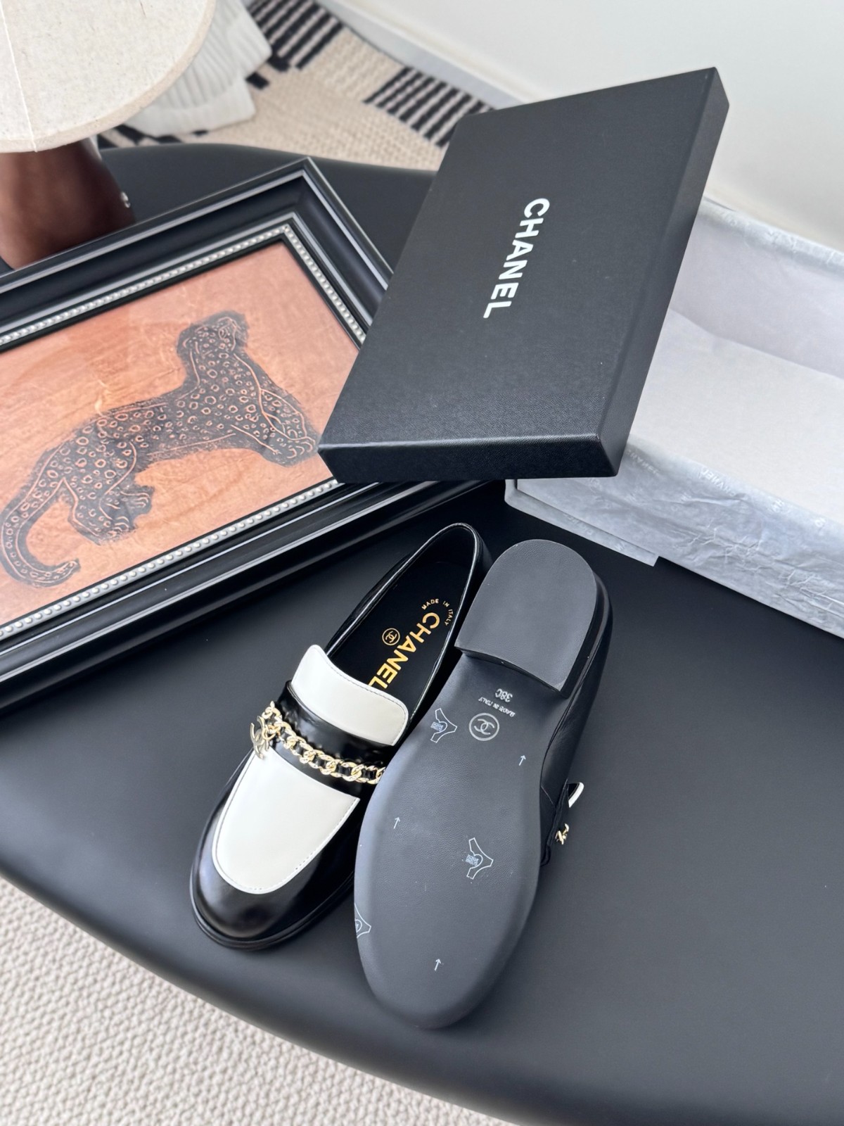シャネル シューズ コピー エレガント 上品 レザーチェーン シャネル シューズ コピー エレガント 上品 レザーチェーン
