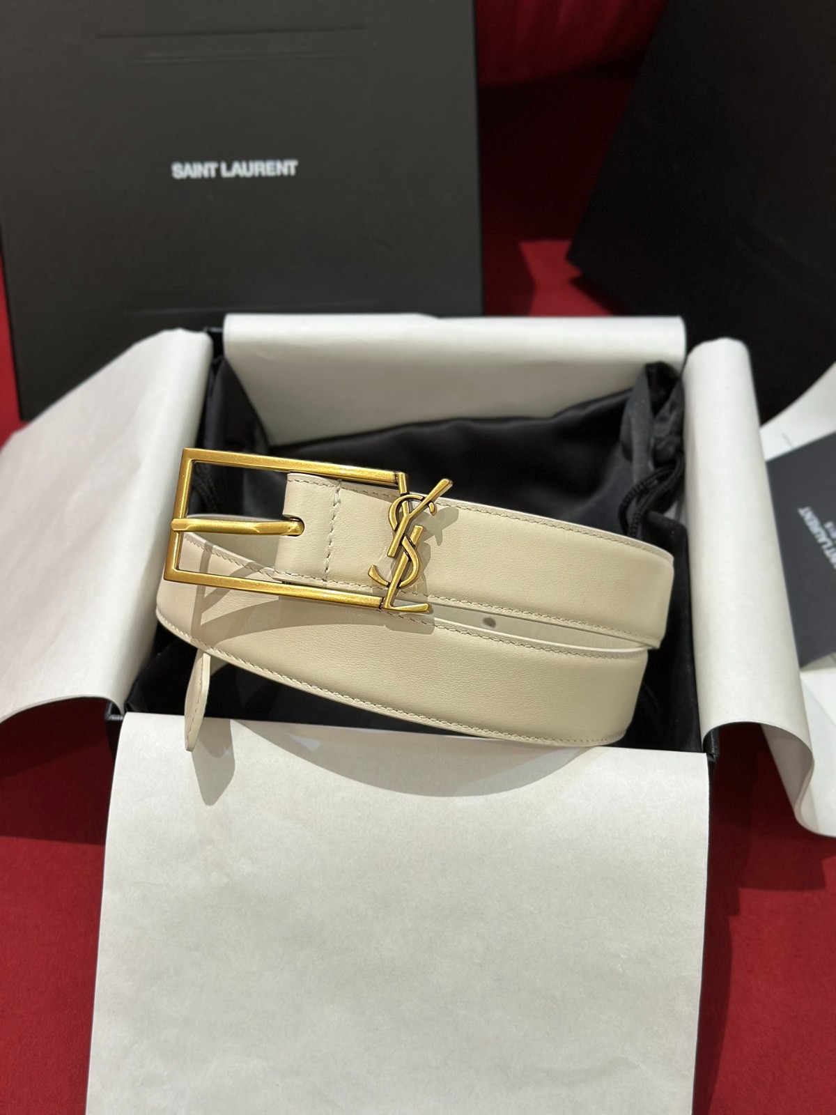 人気 エレガント YSL レザーベルト イヴ・サンローラン ベルト コピー