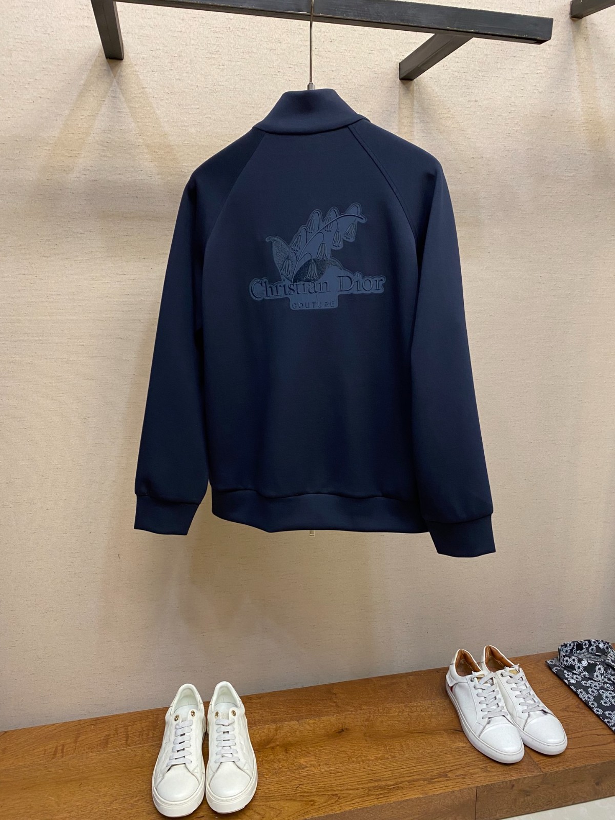 新品タグ付き✨【クリスチャンディオール】ジャケット ウール ネイビー 新品タグ付き✨【クリスチャンディオール】ジャケット ウール