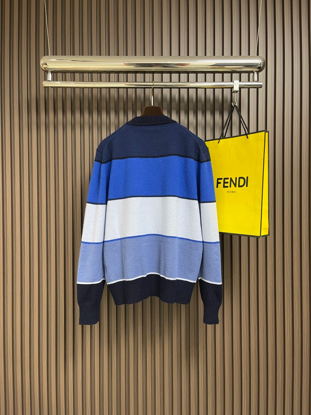 CD Diamond クルーネック プルオーバー クリスチャン