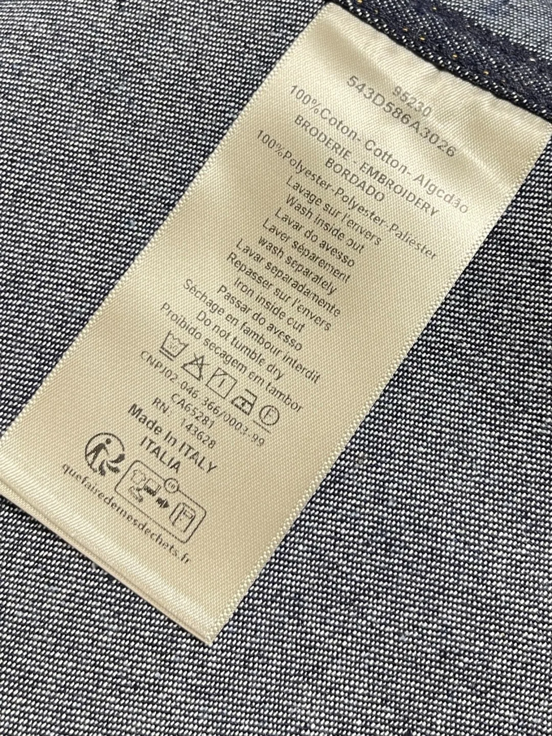 1758005761786703.jpg