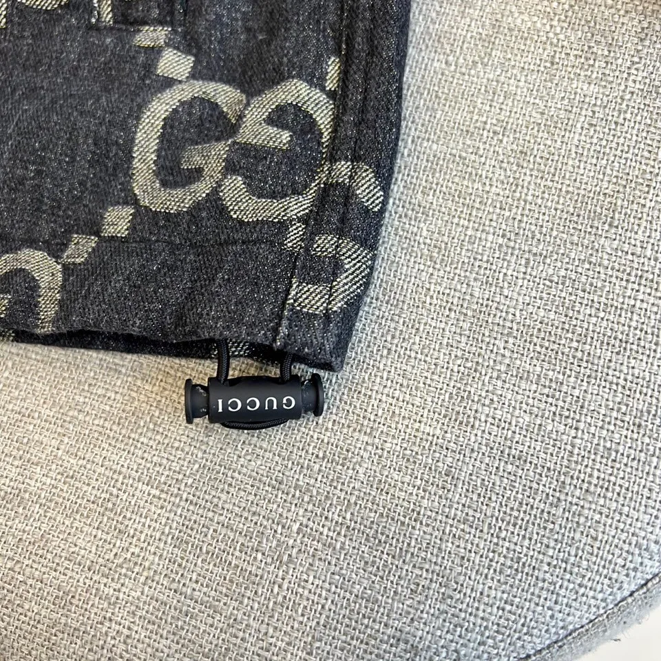 1758007674333948.jpg