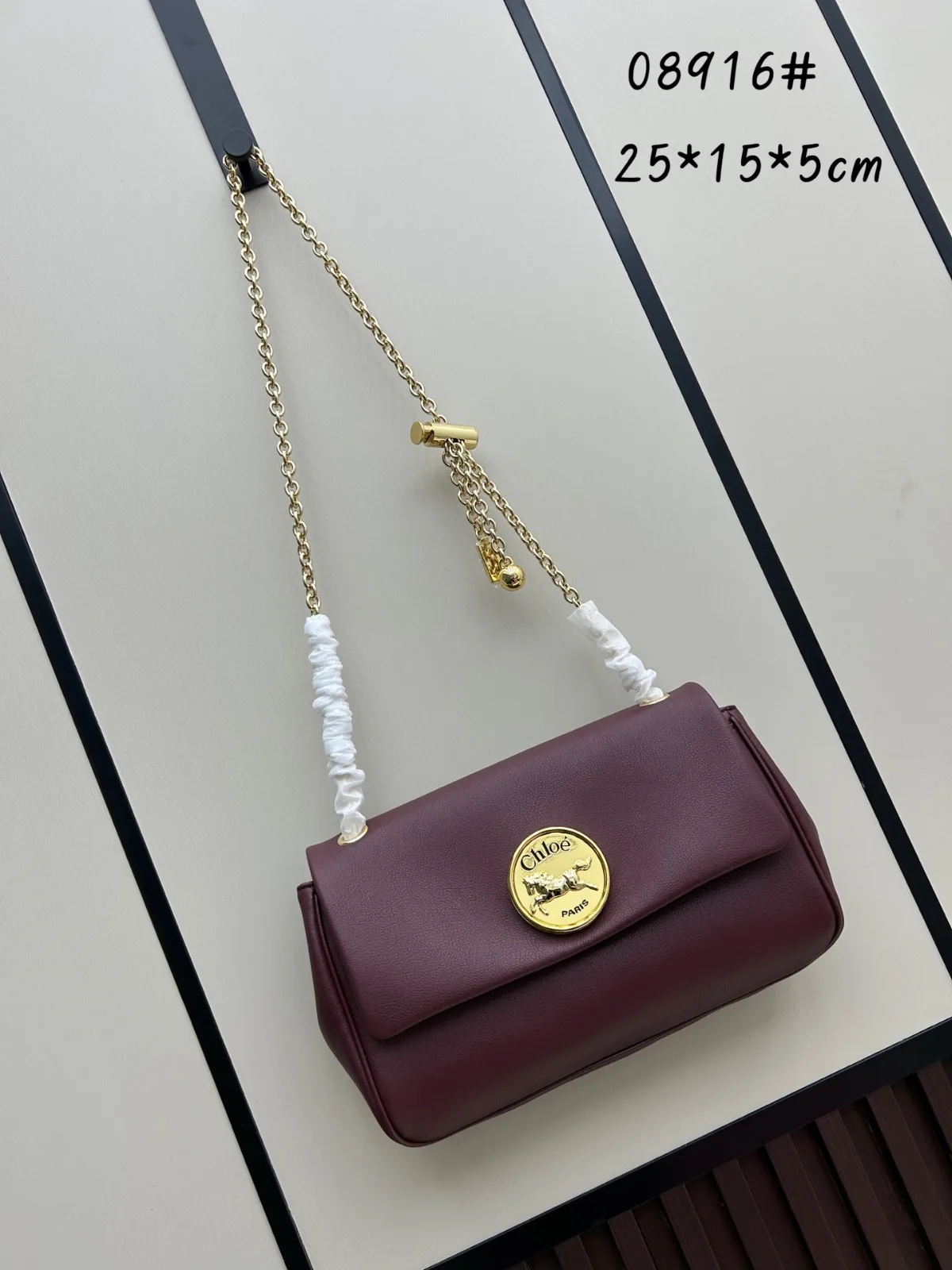 エレガント グレインレザー Chloé Heritage ショルダーバッグ クロエ バッグ スーパーコピー エレガント グレインレザー Chloé Heritage ショルダーバッグ クロエ バッグ スーパーコピー