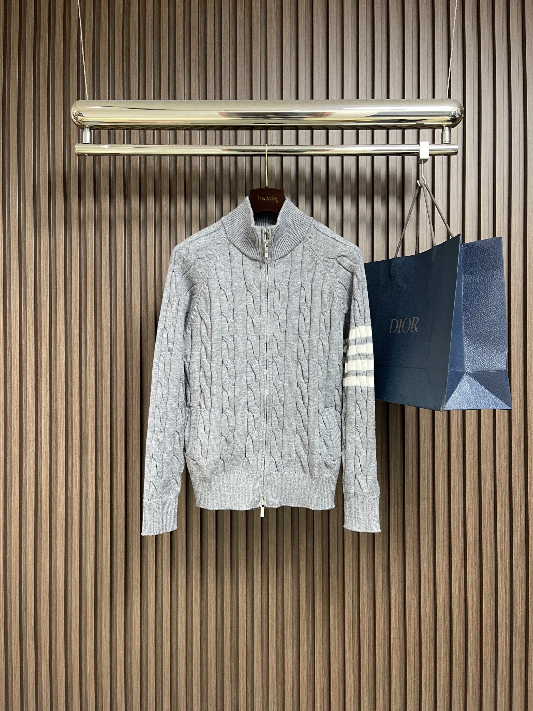 Thom Browne(トム・ブラウン) ケーブル編み ニット カーディガン トムブラウン カーディガン サイズ1 ケーブル 編み ニット - メルカリ