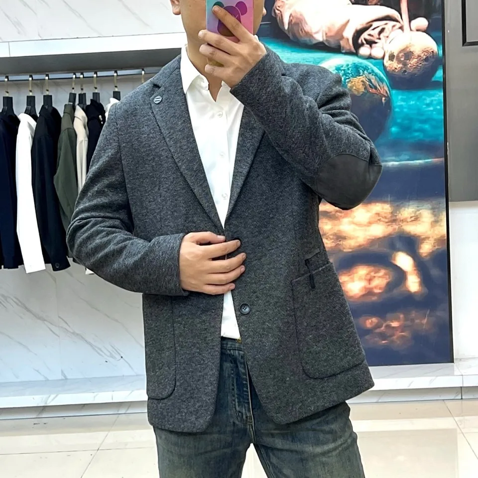 1758541116681536.jpg