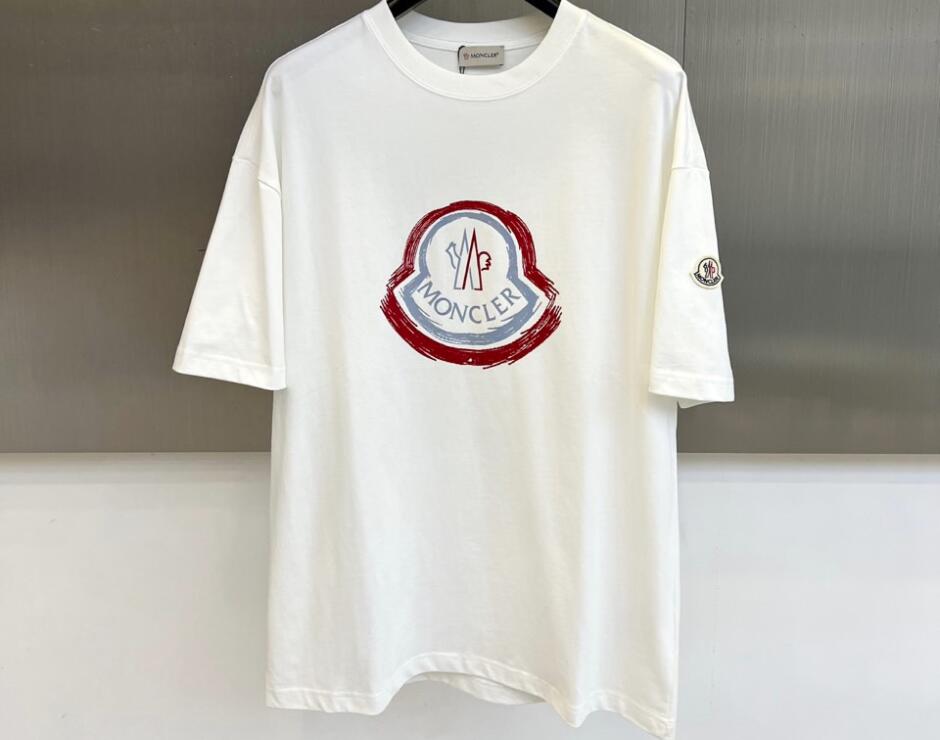 定番 ロゴ入り クルーネック 半袖Tシャツ モンクレール Tシャツ 偽物 ホワイト