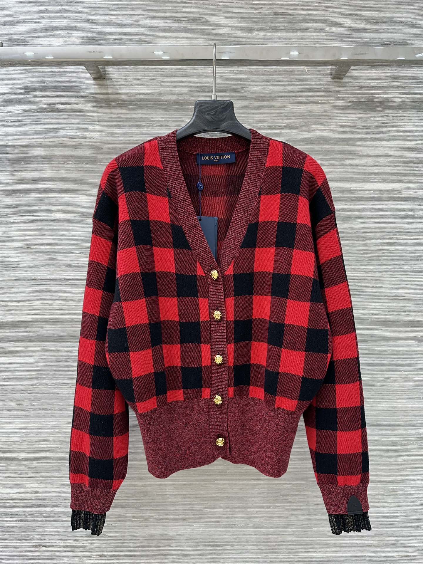 本物 美品 ルイヴィトン グラデーションチェック Vレザー ニット セーター 本物 美品 ルイヴィトン グラデーションチェック Vレザー ニット