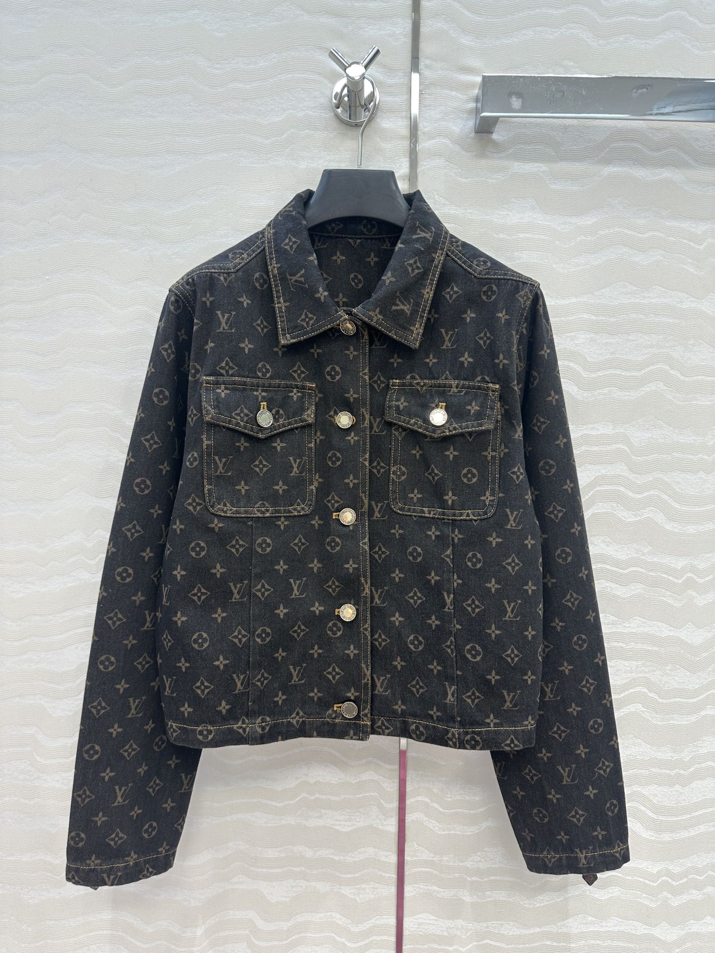 美品✨ ルイヴィトン ジャケット コットン 綿 フランス製 French シルク 美品✨ ルイヴィトン ジャケット コットン 綿 フランス製 French