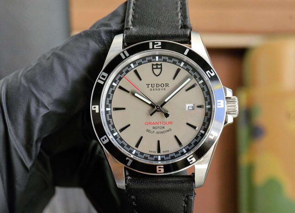 カジュアル 人気 おしゃれ 腕時計 ウォッチ チューダー 時計 コピー 42mm 自動巻き