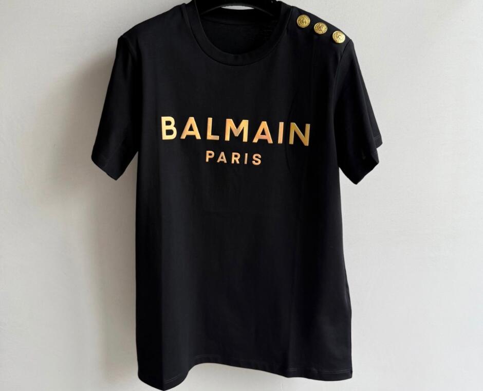 シンプル おしゃれ ロゴ入り 半袖Tシャツ バルマン Tシャツ コピー ブラック シンプル おしゃれ ロゴ入り 半袖Tシャツ バルマン Tシャツ コピー ブラック