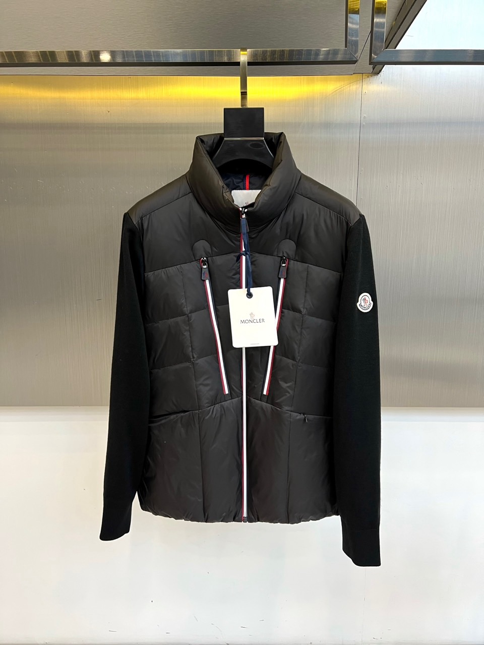 モンクレール ハイブリッドダウンジャケット 秋の本気は、MONCLERハイブリッドダウン。 | 【Octet Blog】オクテット