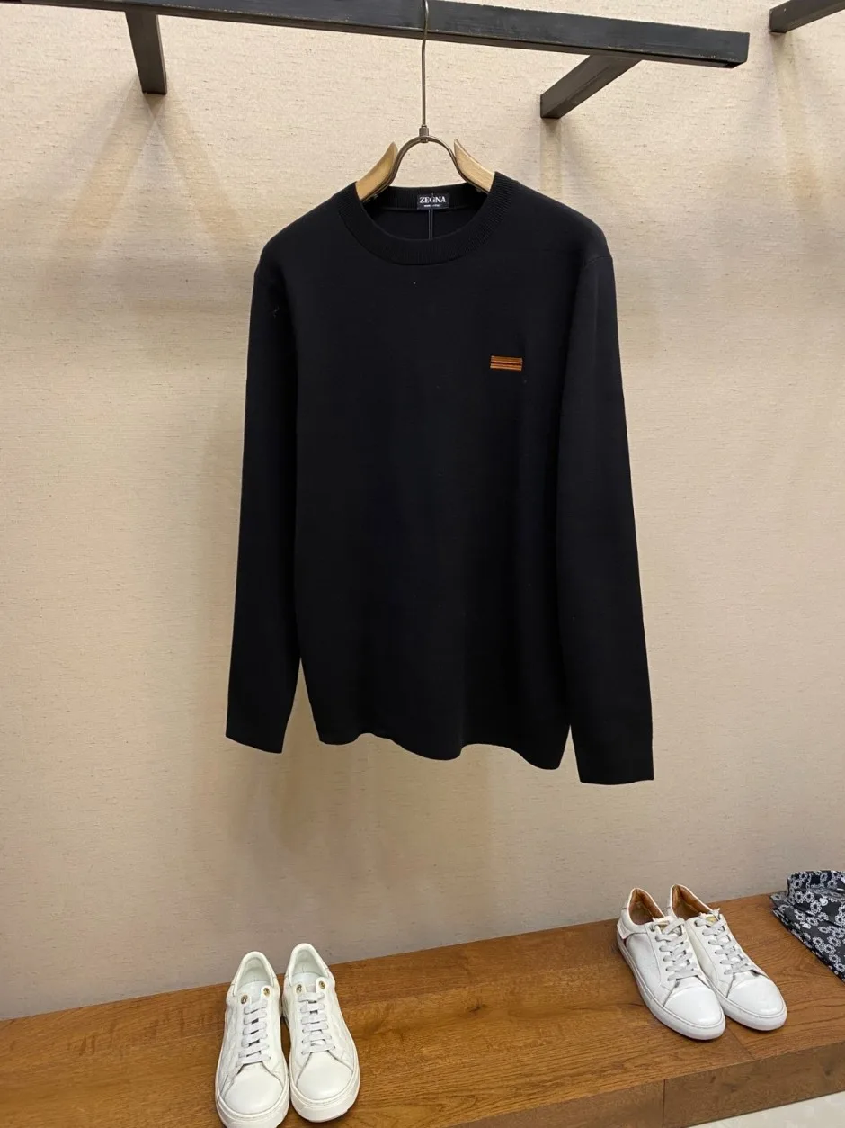 シンプル 上品 クルーネック ニット エルメネジルド・ゼニア セーター 偽物 ブラック シンプル 上品 クルーネック ニット エルメネジルド・ゼニア セーター 偽物 ブラック