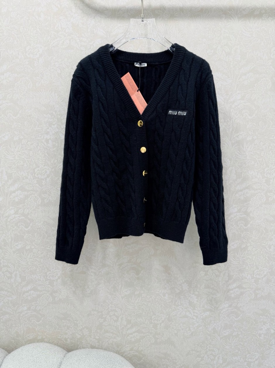 ウール ケーブル編み Vネック カーディガン ミュウミュウ ニット 偽物