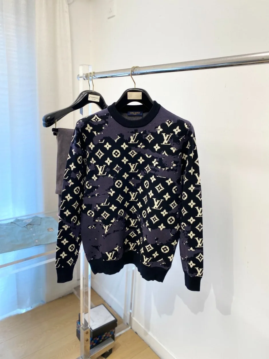 上品 おしゃれ 総柄 クルーネック ルイ・ヴィトン セーター 偽物 プルオーバー ブラック 上品 おしゃれ 総柄 クルーネック ルイ・ヴィトン セーター 偽物 プルオーバー ブラック