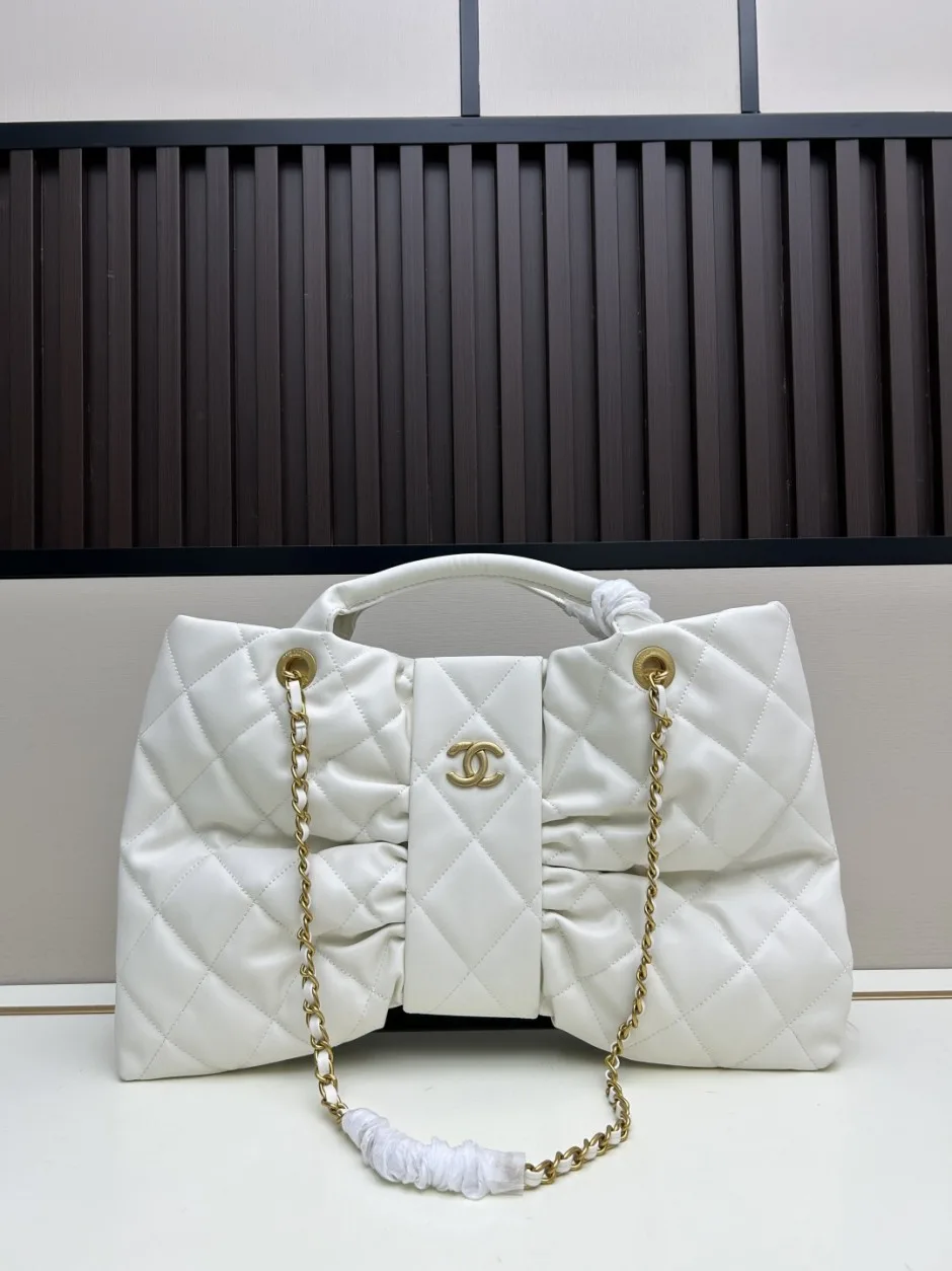 CHANEL シャネル マトラッセ バッグ 25K コピー 可愛い リボン ホワイト CHANEL シャネル マトラッセ バッグ 25K コピー 可愛い リボン ホワイト