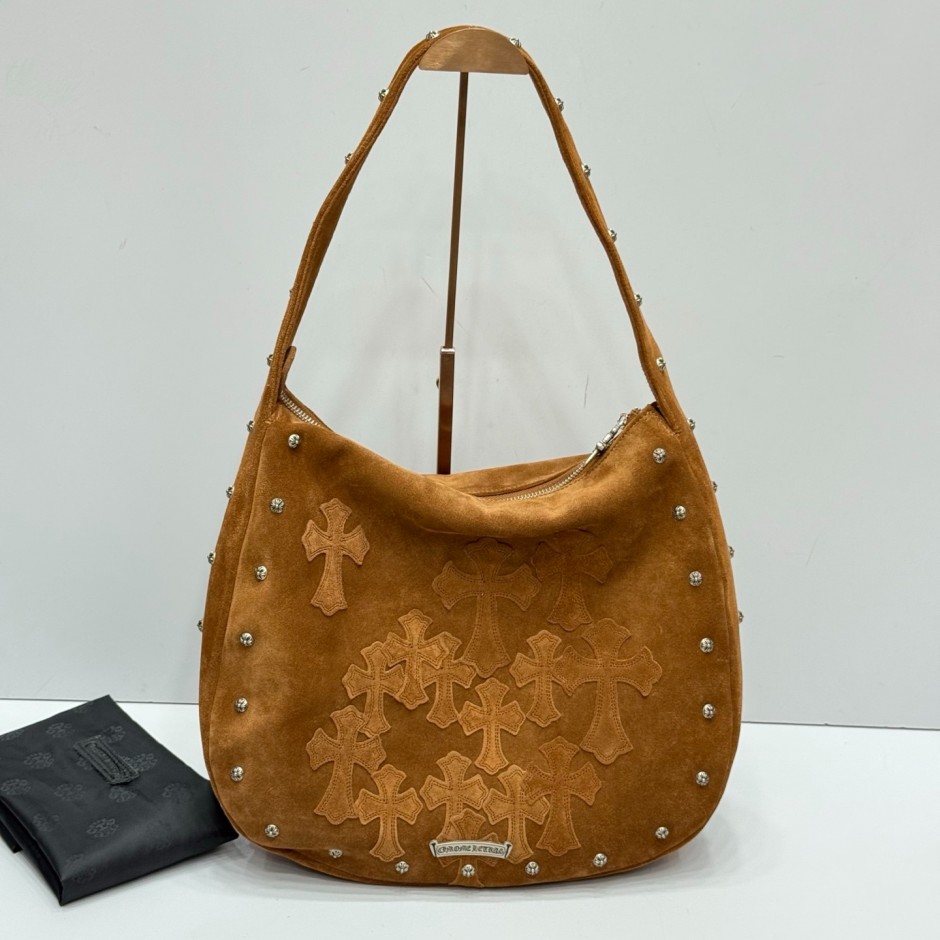 スエード クロスモチーフ ショルダーバッグ クロムハーツ バッグ