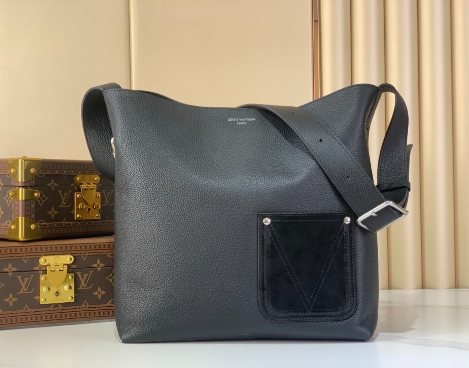 ルイ・ヴィトン バッグ スーパーコピー M27022 ヴェルソ・トート ブラック