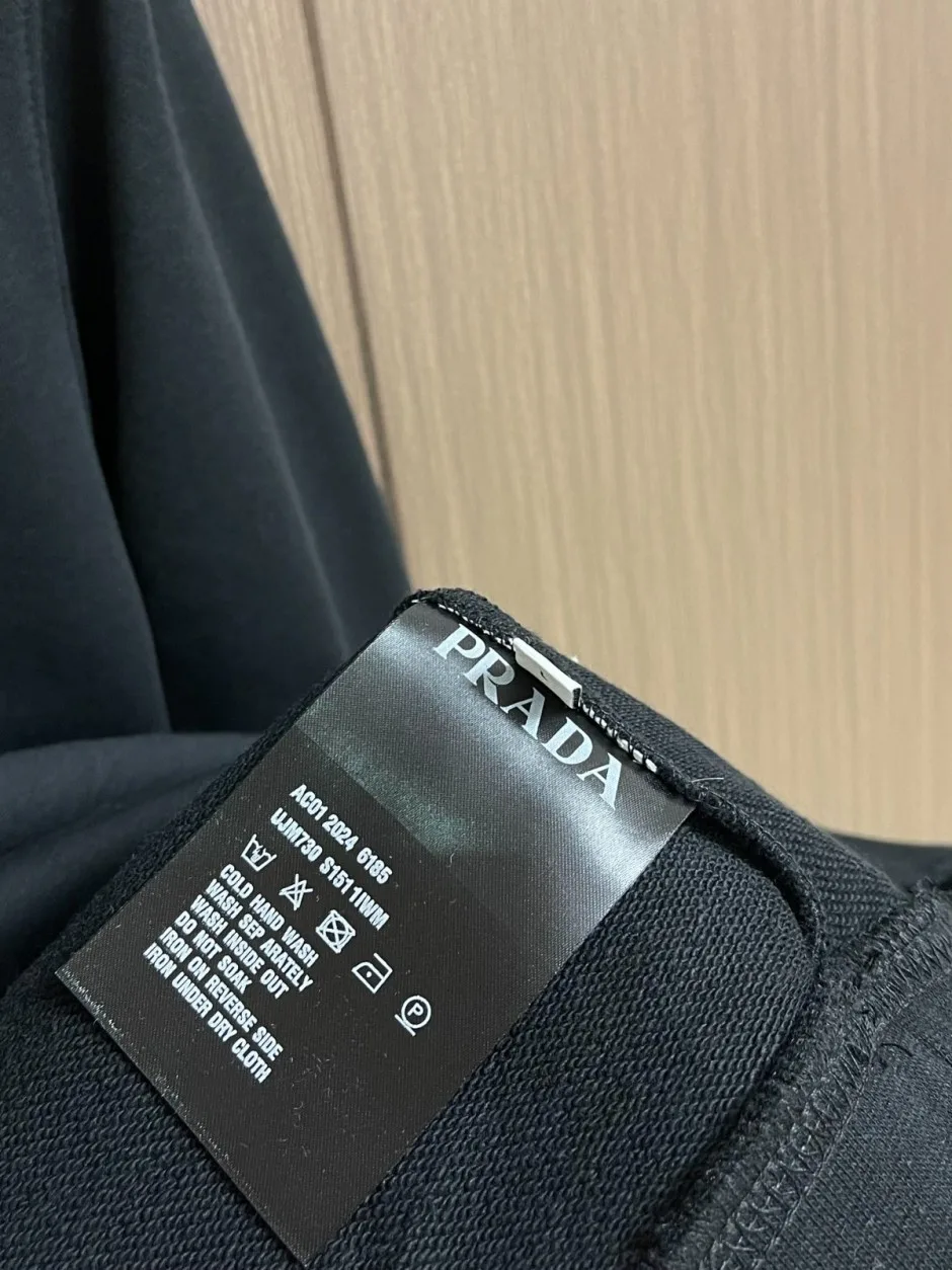 1765956962179790.jpg