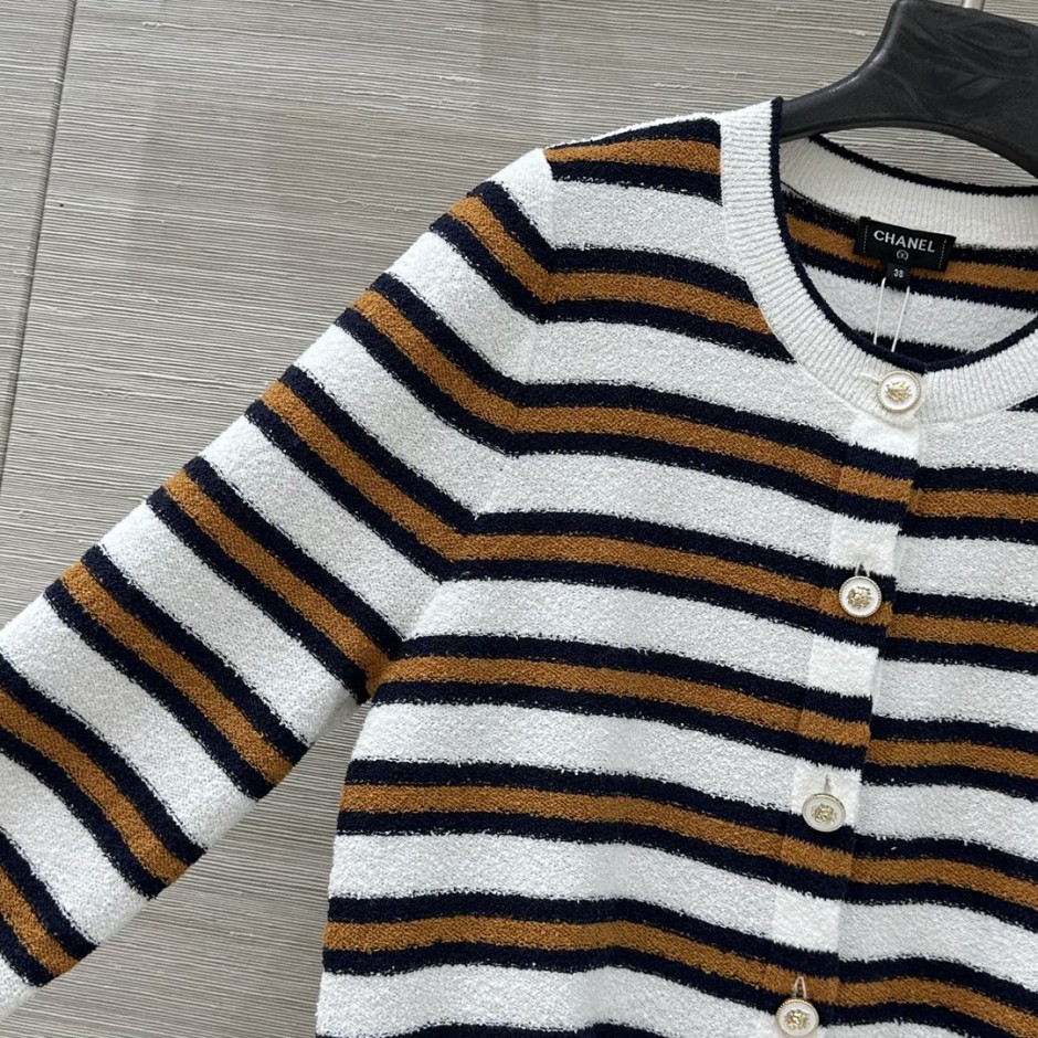 シャネル ニット 偽物 26C マルチカラー ボーダー カーディガン クルー