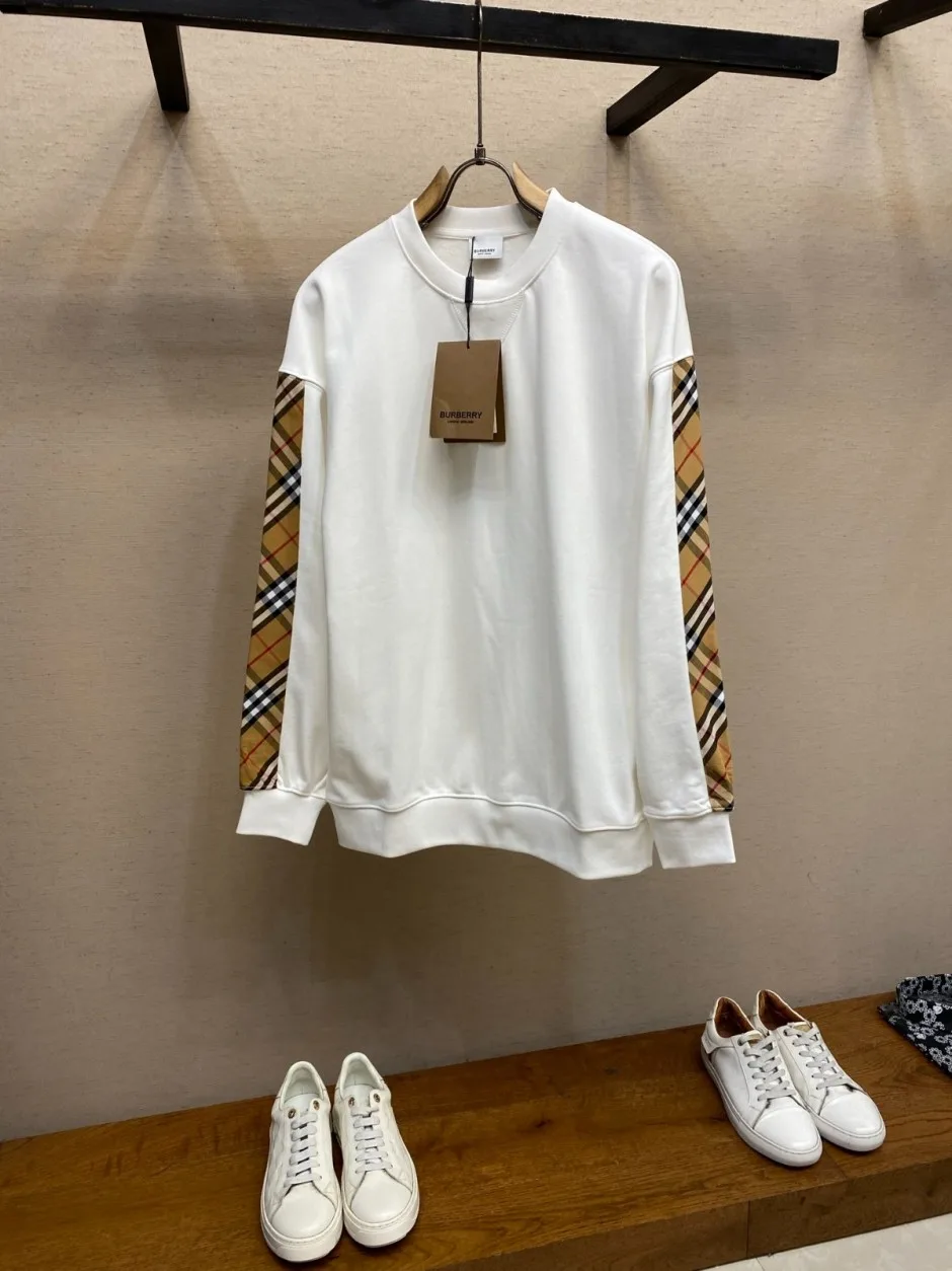 スタイリッシュ コットン スウェットシャツ バーバリー Tシャツ 偽物 ホワイト スタイリッシュ コットン スウェットシャツ バーバリー Tシャツ 偽物 ホワイト