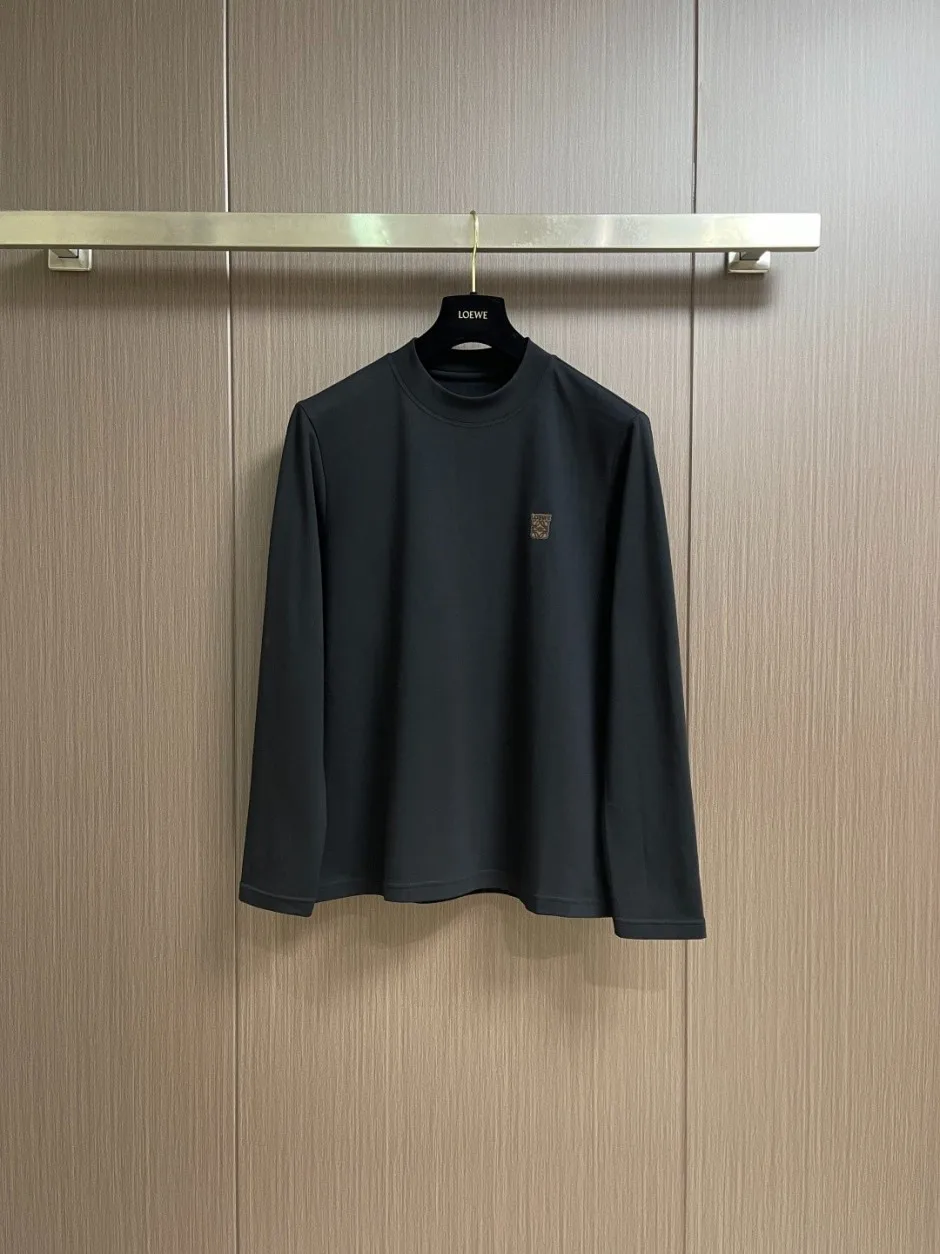 シンプル 洗練された コットン 長袖Tシャツ ロエベ Tシャツ 偽物 ブラック シンプル 洗練された コットン 長袖Tシャツ ロエベ Tシャツ 偽物 ブラック