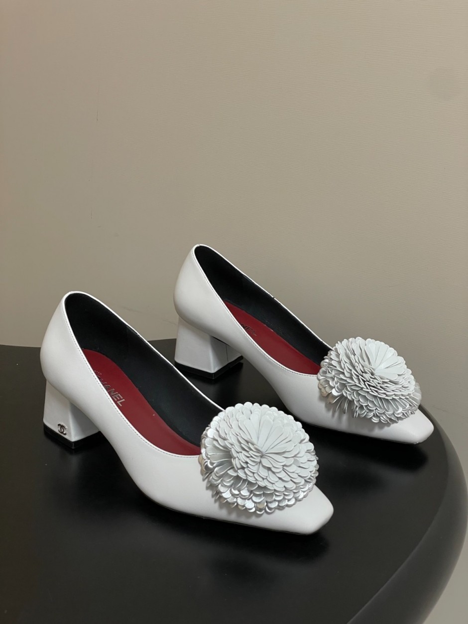 洗練された エレガント カメリア シャネル パンプス コピー レディース