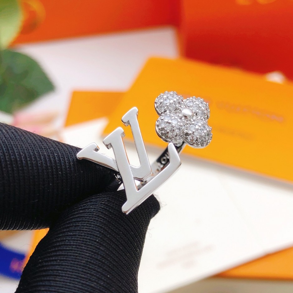 LV アイコニック モノグラム・フラワー リング ルイ・ヴィトン 指輪