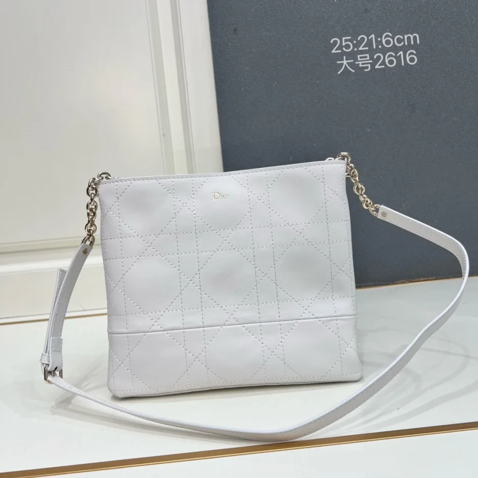 Dior Trianon チェーン付き バッグ クリスチャン・ディオール コピー ホワイト Dior Trianon チェーン付き バッグ クリスチャン・ディオール コピー ホワイト