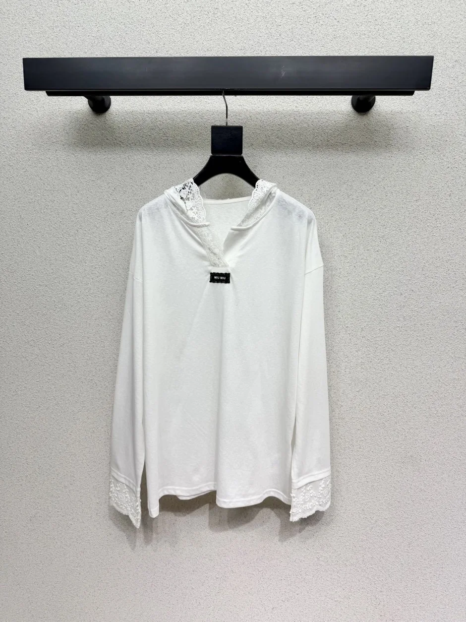 カジュアル フード付き プルオーバー ミュウミュウ Tシャツ コピー ホワイト