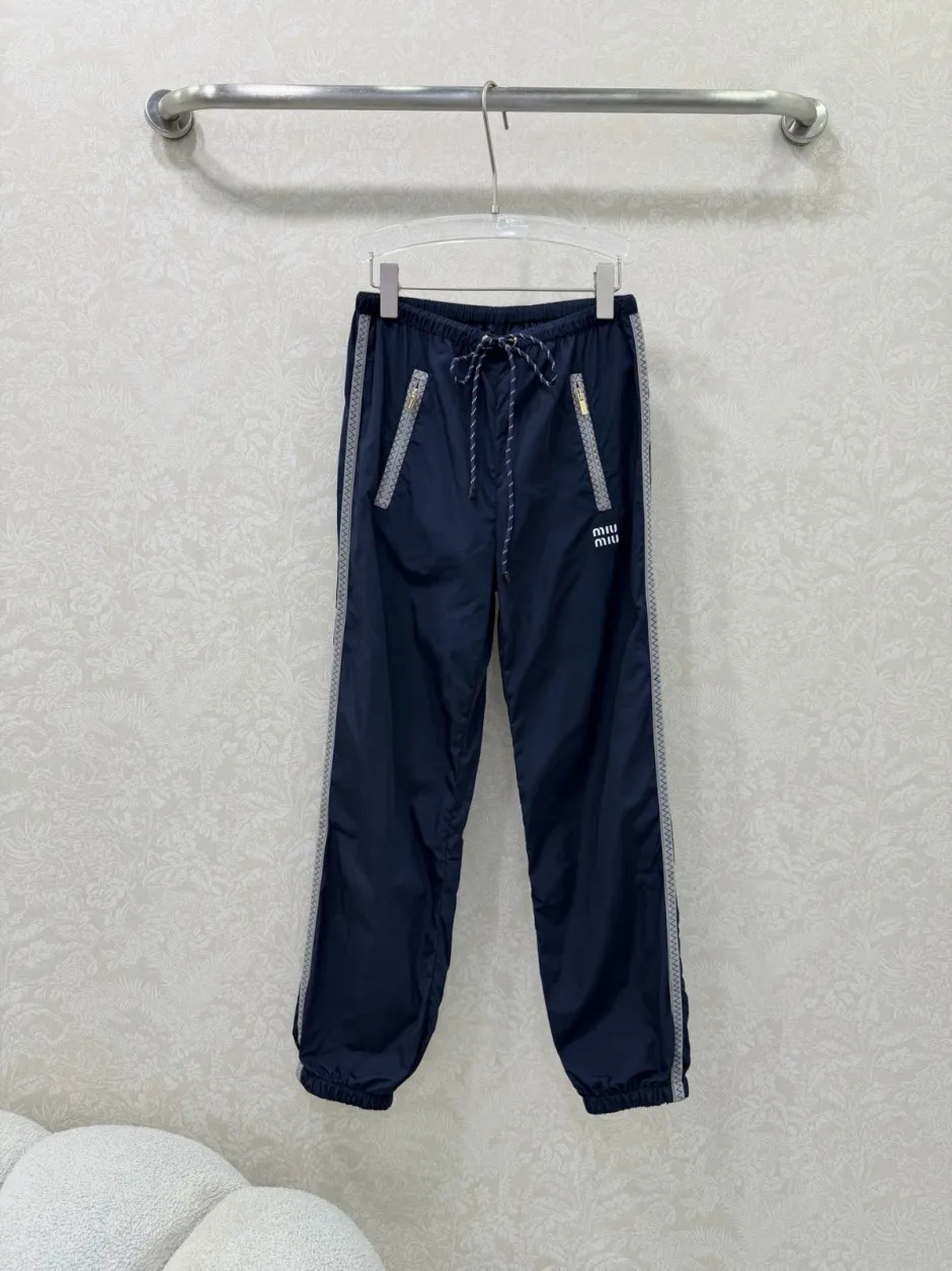 カジュアル スタイリッシュ トラックパンツ ミュウミュウ パンツ 偽物 ネイビー カジュアル スタイリッシュ トラックパンツ ミュウミュウ パンツ 偽物 ネイビー