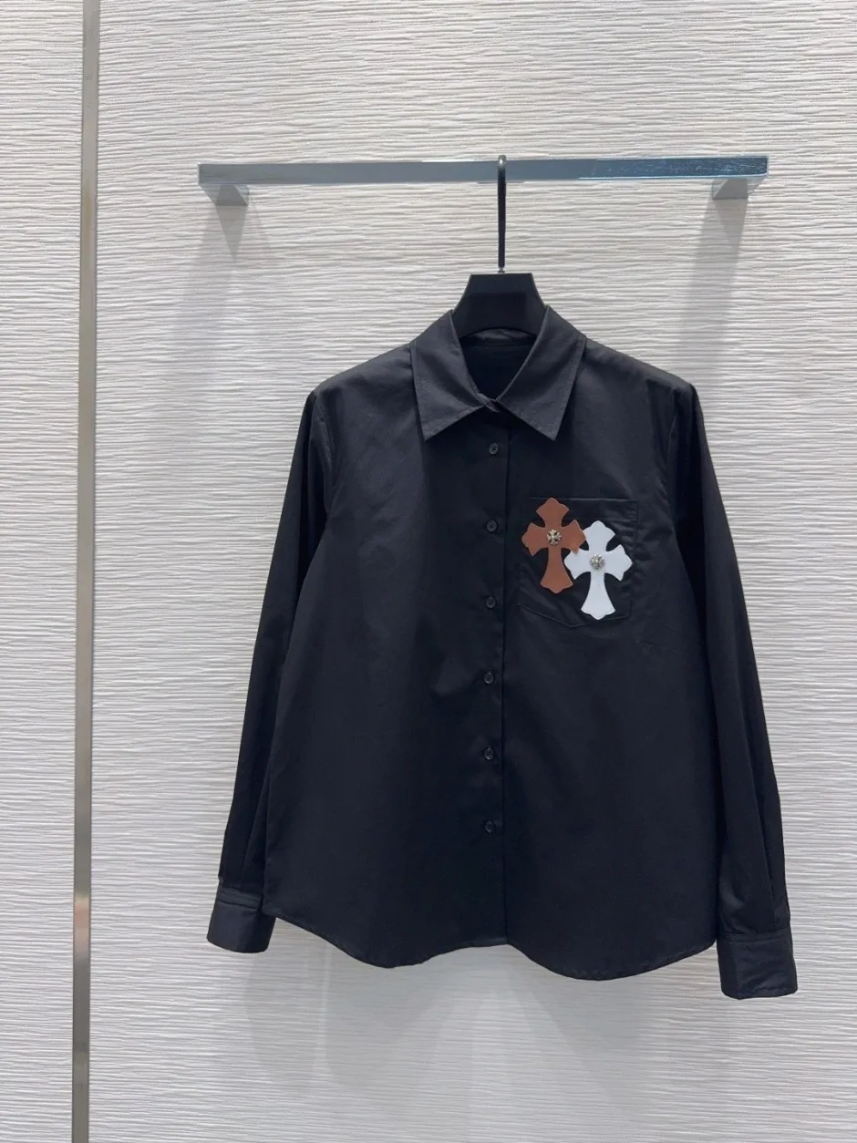 クロスパッチ コットン 長袖シャツ クロムハーツ シャツ 偽物 ブラック クロスパッチ コットン 長袖シャツ クロムハーツ シャツ 偽物 ブラック