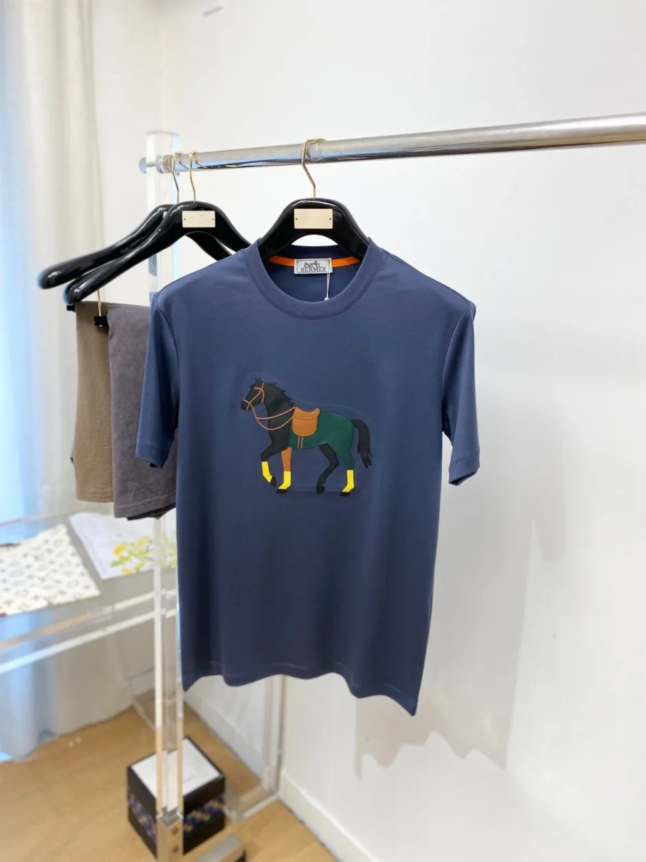 カジュアル ホースモチーフ クルーネック 半袖Tシャツ エルメス Tシャツ 偽物 グレー