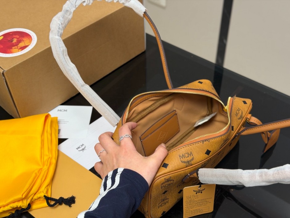 クラシック エムシーエム バッグ コピー MCM ヴィセトス ボストンバッグ