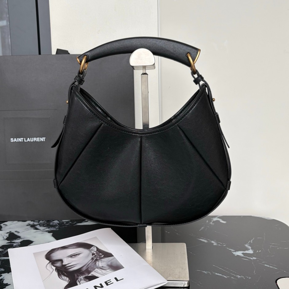YSL イブサンローラン モンサバ ショルダーバッグ 私の愛用品 (6) YSL rive gaucheの銘品鞄Mombasa | Navy Circle