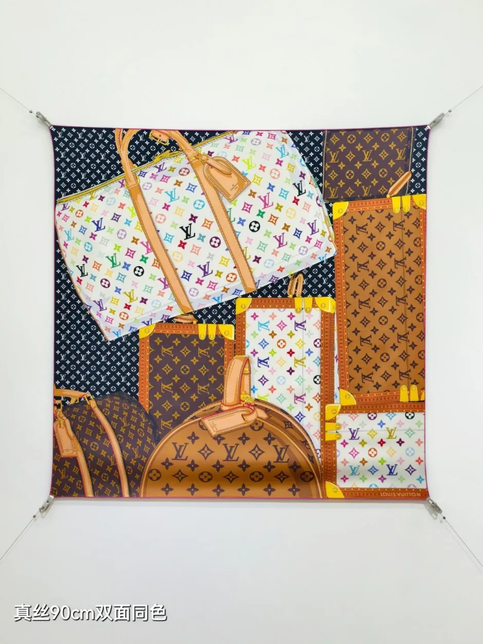 LV × TM カレ90・モノグラム マルチカラー コレクター ルイ・ヴィトン スカーフ コピー LV × TM カレ90・モノグラム マルチカラー コレクター ルイ・ヴィトン スカーフ コピー