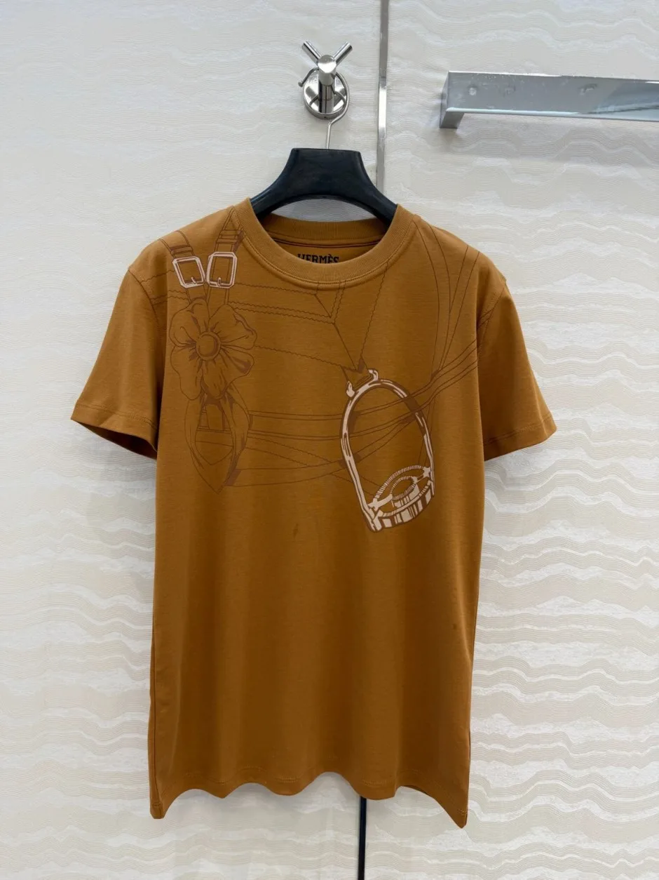 エルメス Tシャツ コピー 馬具プリント コットン クルーネックTシャツ ブラウン エルメス Tシャツ コピー 馬具プリント コットン クルーネックTシャツ ブラウン