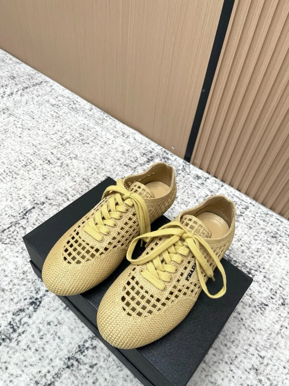 春夏 爽やか レースアップ シューズ プラダ スニーカー 偽物 イエロー 春夏 爽やか レースアップ シューズ プラダ スニーカー 偽物 イエロー