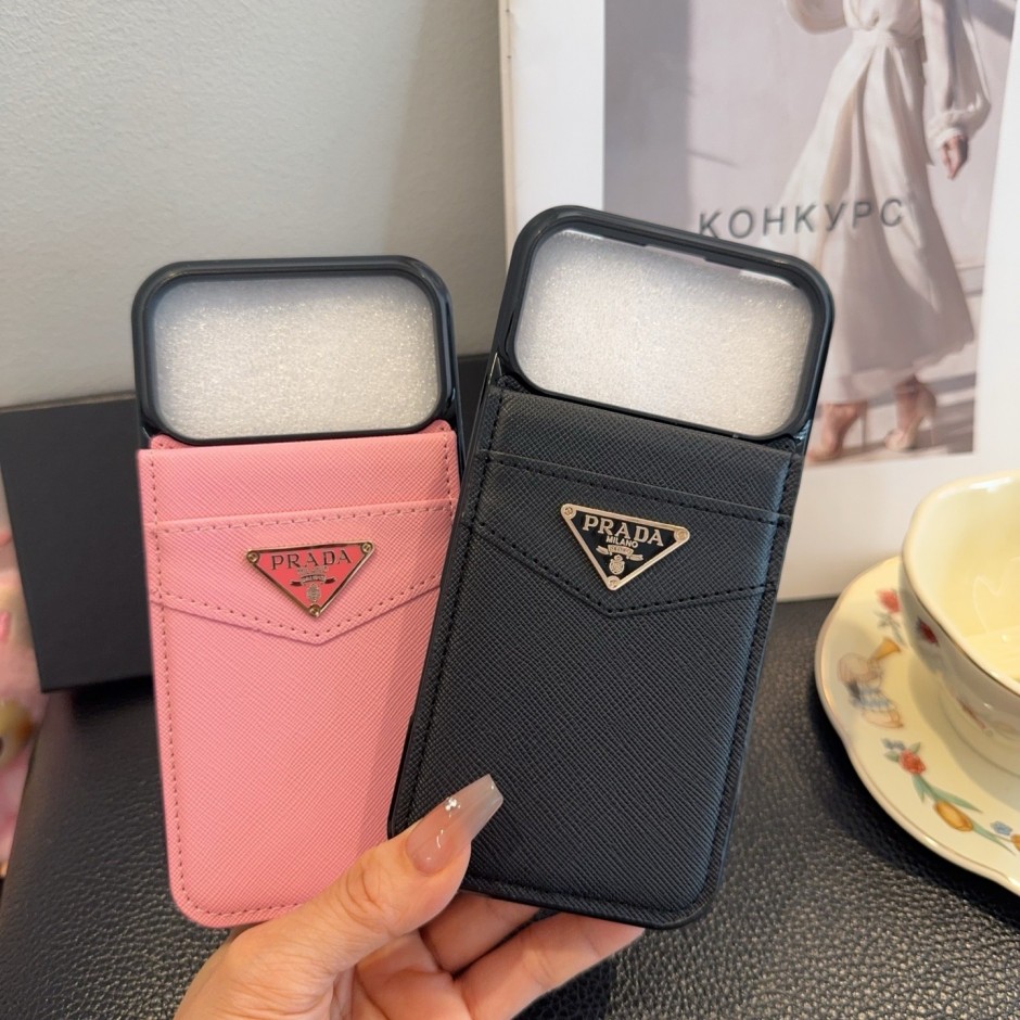 トライアングルロゴ レザー iPhoneケース プラダ スマホケース 偽物
