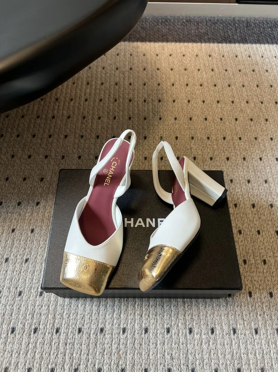 目を惹く シャネル パンプス コピー バイカラー スリングバック ハイヒール 目を惹く シャネル パンプス コピー バイカラー スリングバック ハイヒール