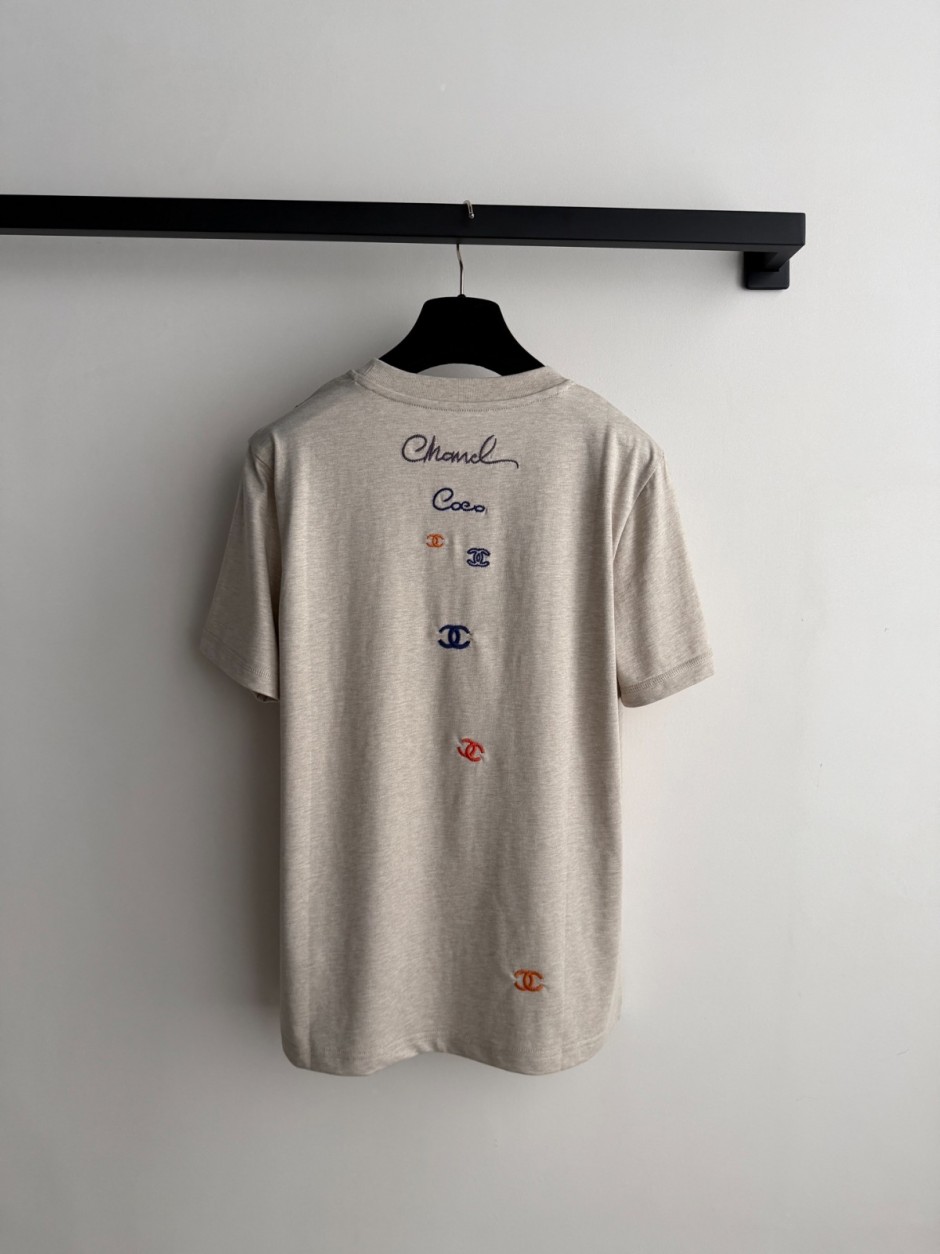 CHANEL ロゴ刺繍 半袖Tシャツ 36 カジュアル 刺繍入り コットン 半袖Tシャツ シャネル Tシャツ 偽物