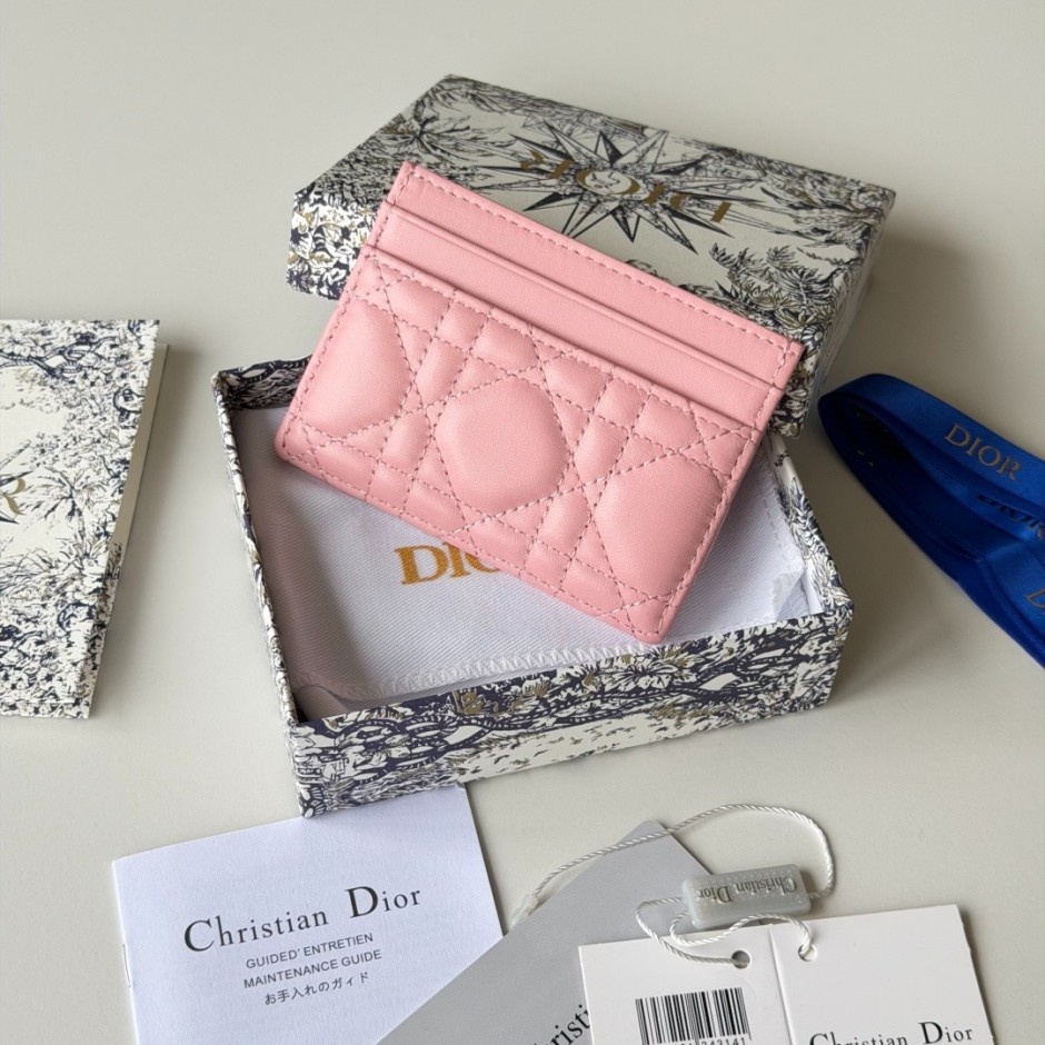 クリスチャン・ディオール 財布 スーパーコピー Lady Dior Freesia