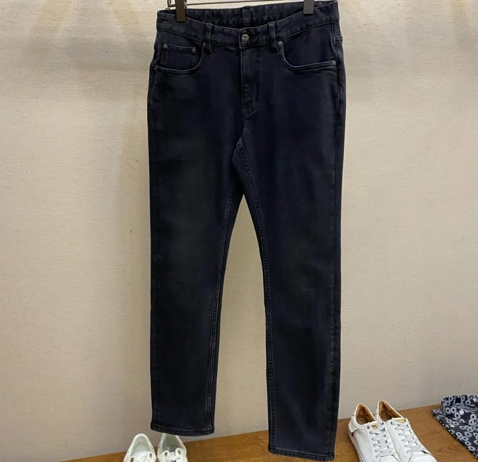 定番 合わせやすい デニムパンツ サルヴァトーレ・フェラガモ ジーンズ 偽物 ブラック