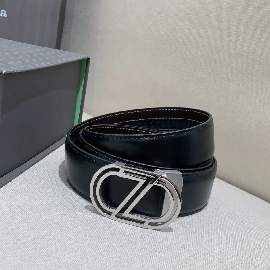エルメネジルド・ゼニア ベルト 偽物 洗練された ロゴバックル レザーベルト 