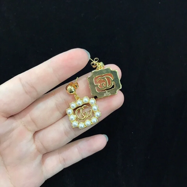 パール インターロッキングG ピアス グッチ イヤリング 偽物 エレガント